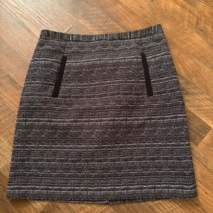 LOFT Black and Gray Pencil Skirt